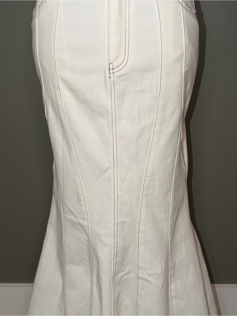 Canvas Apparel Cream Denim H/L Skirt Size Small - Picture 4 of 16
